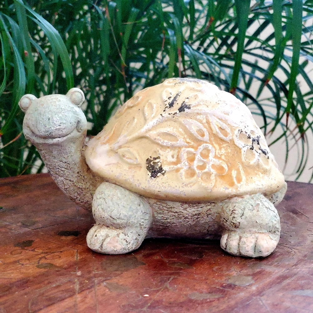 Turtle Garden Statue